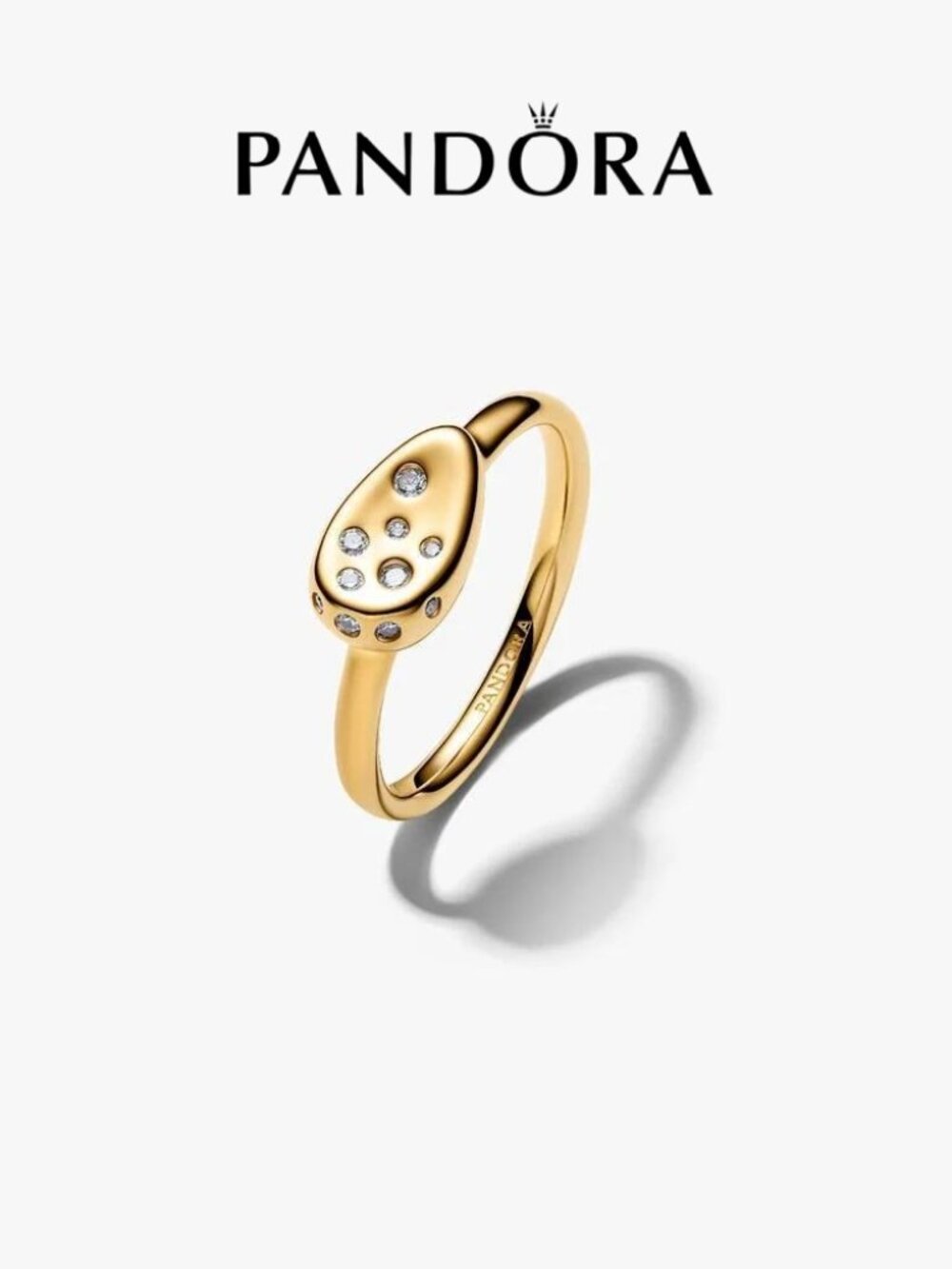 Pandora Medium Stone-Set Oval Signet Ring